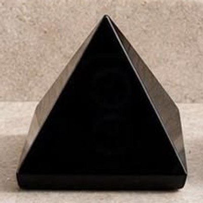 Black Onyx Pyramid