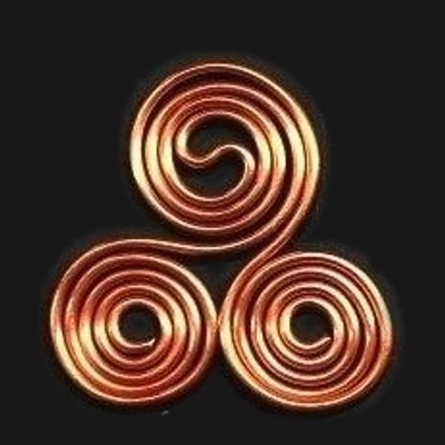 Copper Triskelion Spiral 4.5 cm